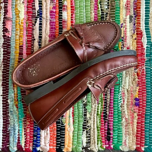 Classic Brown Leather Loafers Boat Shoes - Picture 3 of 6